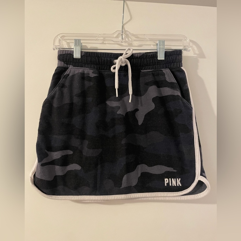 PINK Victoria Secret Grey Camo XS skirt